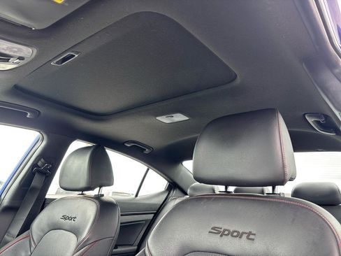Used 2020 Hyundai Elantra Sport w/ Premium Package 02 FWD image 18