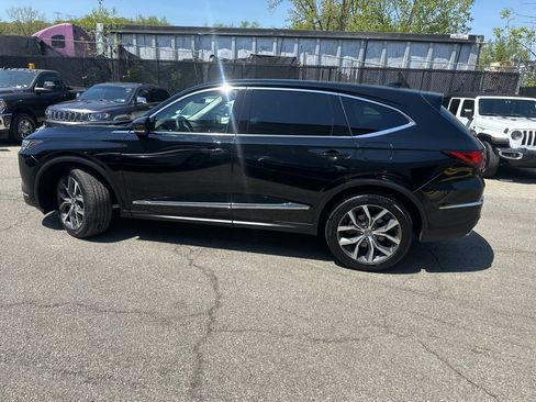 Used 2023 Acura MDX SH-AWD w/ Technology Package image 3