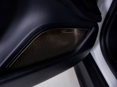 Certified 2021 Porsche Taycan Turbo S image 25