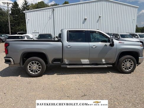 Used 2025 Chevrolet Silverado 2500 LTZ w/ LTZ Plus Package AWD/4WD image 2