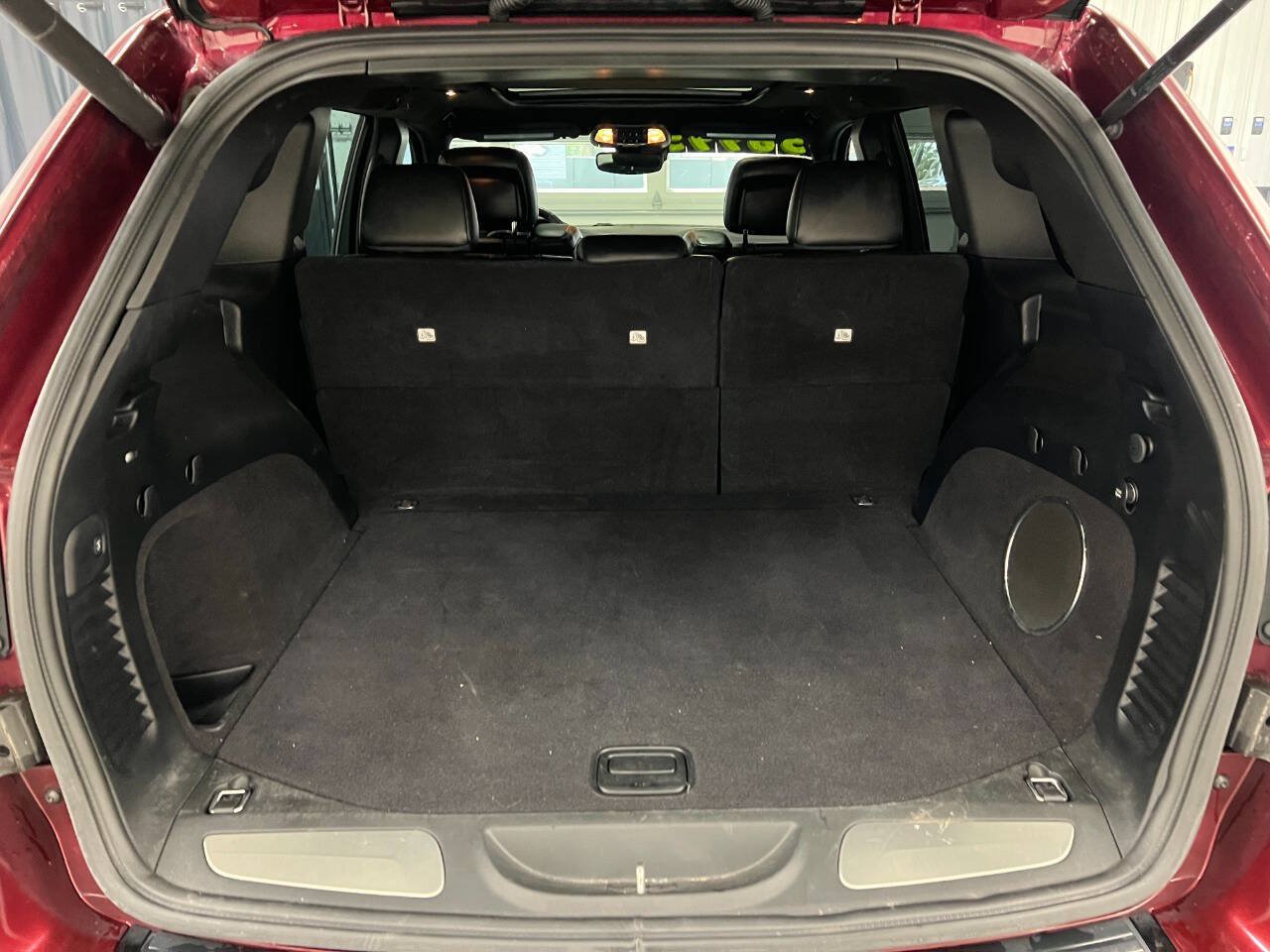 Used 2019 Jeep Grand Cherokee SRT w/ Trailer Tow Group IV AWD/4WD image 12