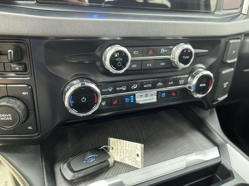 Used 2025 Ford F450 Platinum w/ FX4 Off-Road Package AWD/4WD image 19