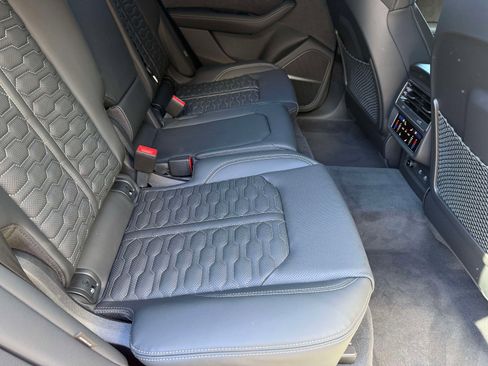 Used 2026 Audi RS Q8 performance image 33