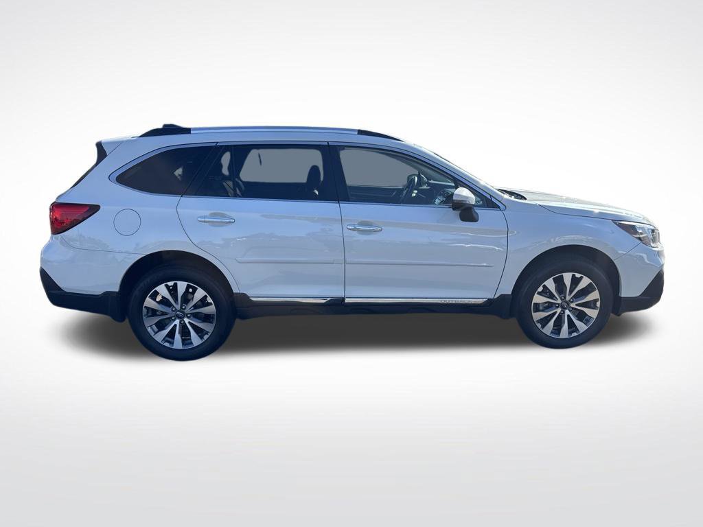 Used 2019 Subaru Outback 2.5i Touring AWD/4WD image 8