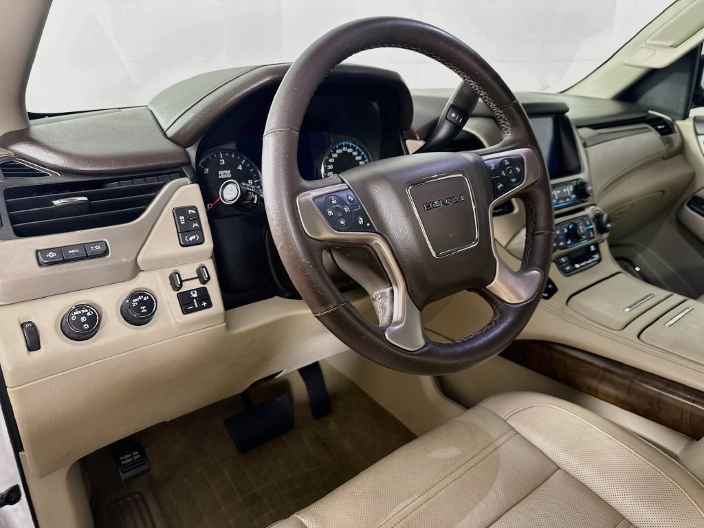 Used 2018 GMC Yukon XL Denali w/ Open Road Package AWD/4WD image 11