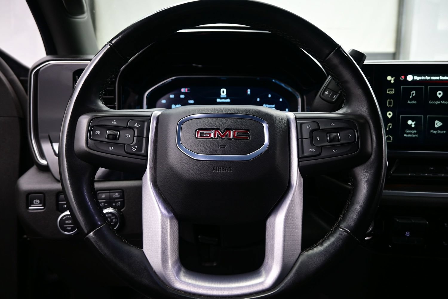 Used 2025 GMC Sierra 1500 SLT AWD/4WD image 22