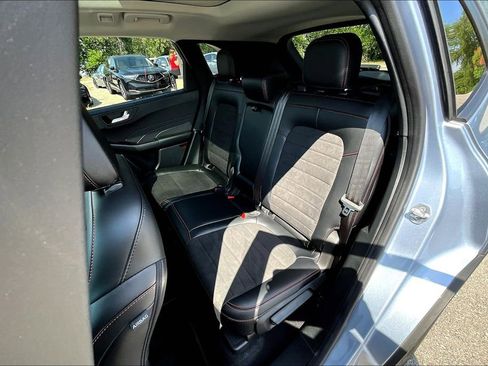 Used 2022 Ford Escape SEL w/ SEL Stealth AWD Package image 37