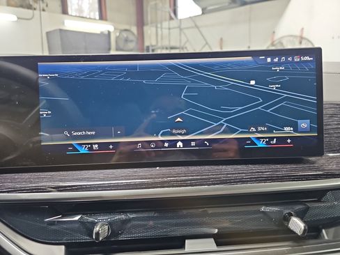 New 2026 BMW X7 xDrive40i w/ M Sport Package image 23