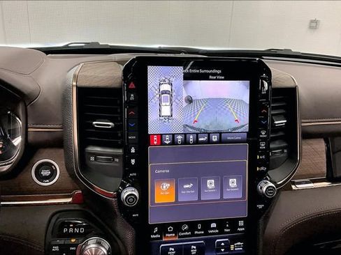 Used 2025 RAM 1500 Limited AWD/4WD image 30