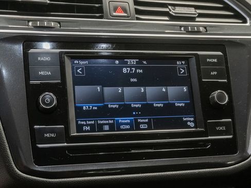 Used 2022 Volkswagen Tiguan S AWD/4WD image 17