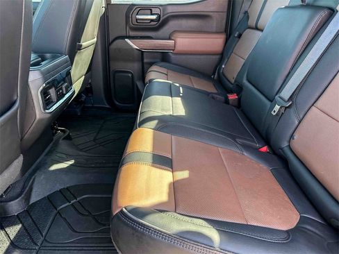 Used 2021 Chevrolet Silverado 1500 High Country image 18