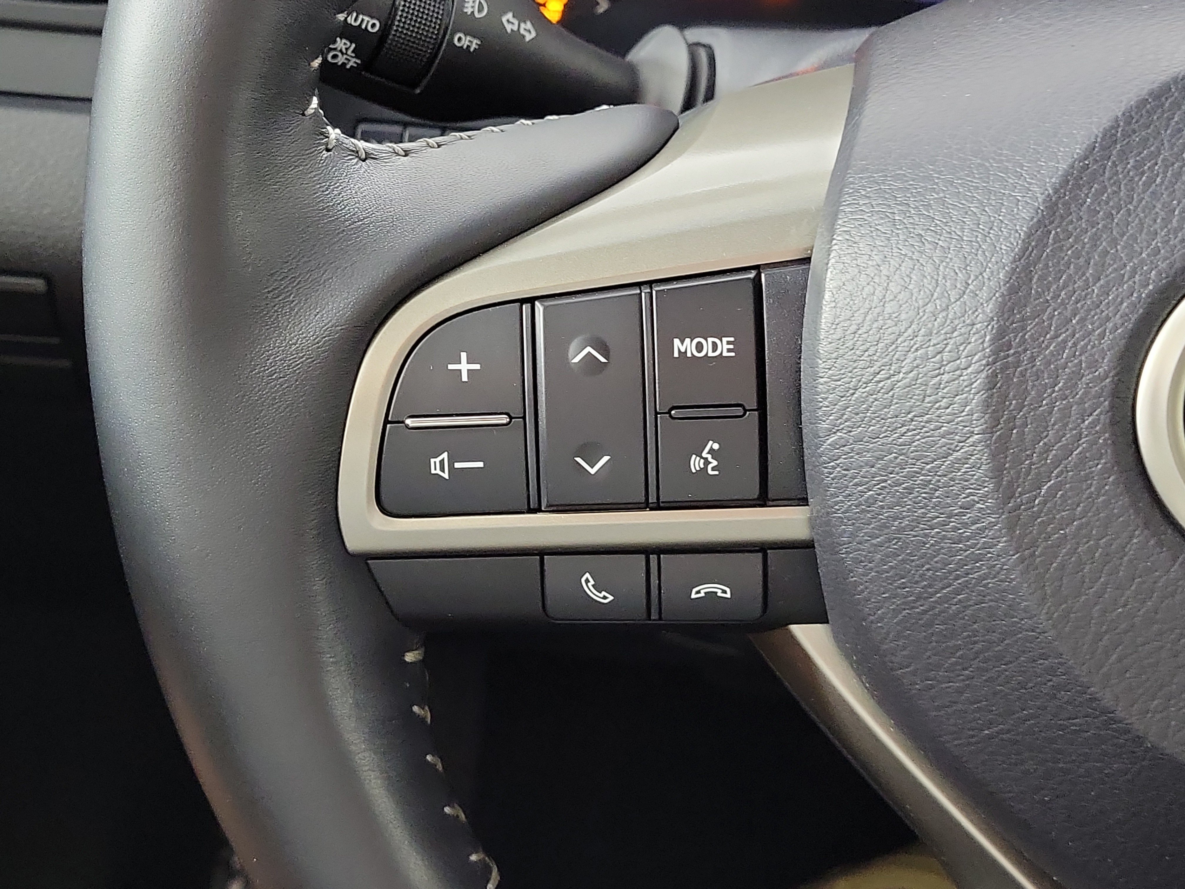 Used 2018 Lexus RX 350 AWD w/ Premium Package image 13