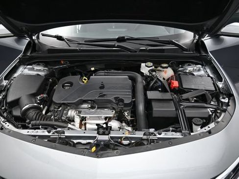 Used 2025 Chevrolet Malibu LT FWD image 25