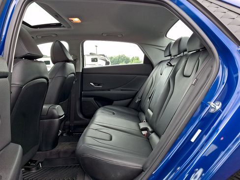 Used 2024 Hyundai Elantra Limited FWD image 20