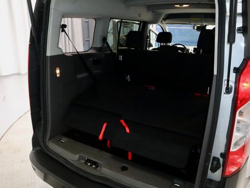 Certified 2021 Ford Transit Connect XL image 14