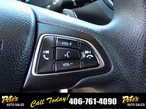 Used 2017 Ford Escape SE image 29