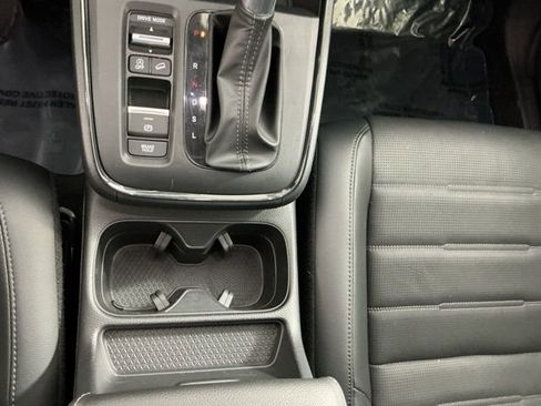 Used 2024 Honda CR-V EX-L image 17