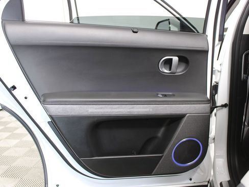 Used 2023 Hyundai Ioniq 5 Limited image 26