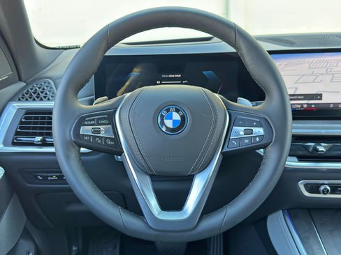 Used 2024 BMW X5 xDrive50e w/ Executive Package AWD/4WD image 22