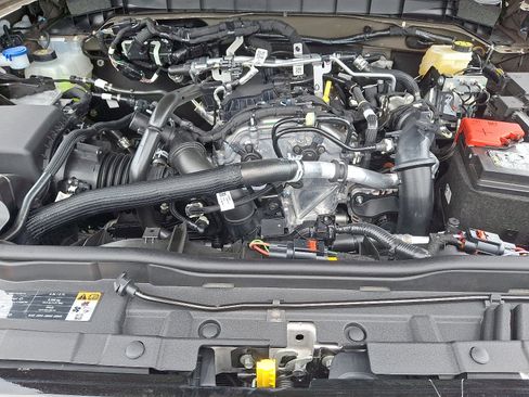 New 2025 Ford Bronco Badlands image 19