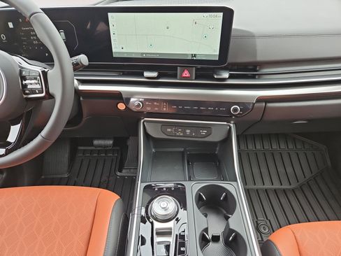 New 2026 Kia Carnival SX image 11