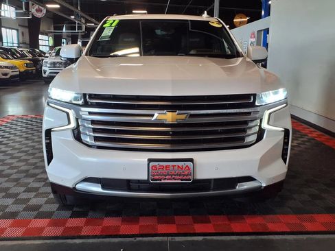 Used 2021 Chevrolet Tahoe High Country w/ Premium Package AWD/4WD image 3