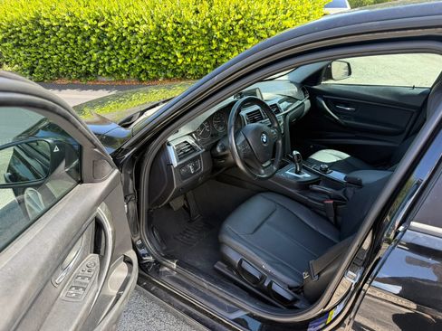 Used 2018 BMW 320i Sedan RWD image 8