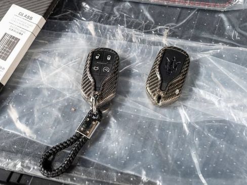 Used 2022 Maserati Levante Trofeo AWD/4WD image 48