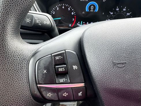 Used 2021 Ford Escape SE image 11