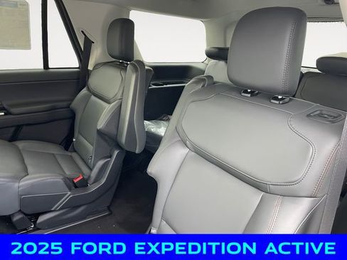 New 2025 Ford Expedition Active image 13