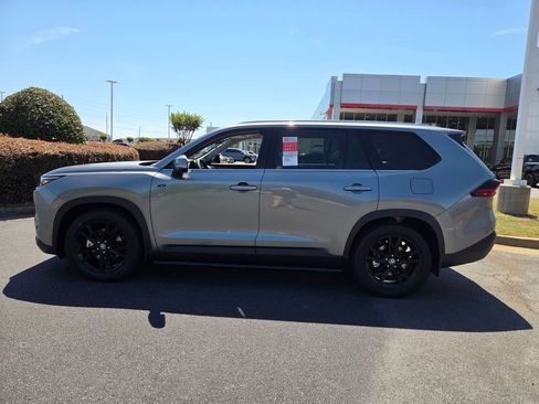 New 2026 Toyota Grand Highlander FWD image 4
