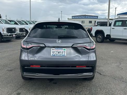 Used 2025 Honda HR-V EX-L image 4