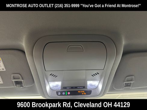 Used 2024 Chevrolet Equinox LT FWD image 27