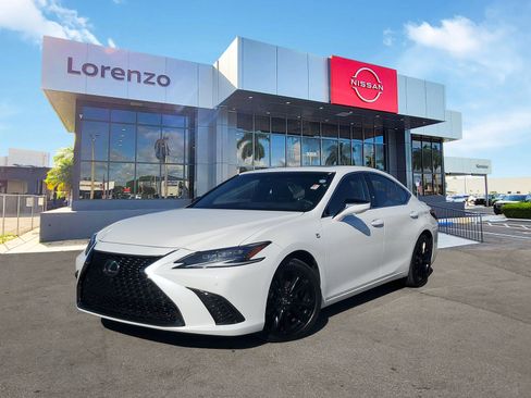 Used 2024 Lexus ES 350 F Sport w/ Accessory Package (Z2) image 1