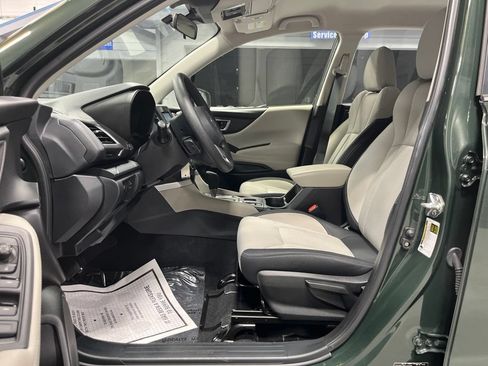 Used 2023 Subaru Forester AWD/4WD image 11