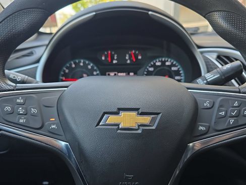 Used 2023 Chevrolet Malibu LT FWD image 22