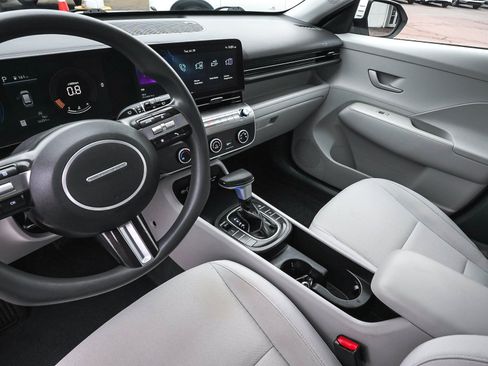 Used 2024 Hyundai Kona SE AWD/4WD image 34