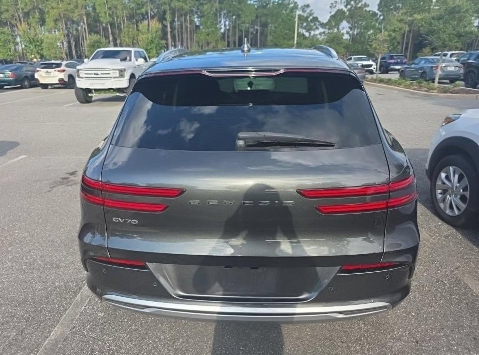 Used 2025 Genesis Electrified GV70 w/ Prestige Package AWD/4WD image 5