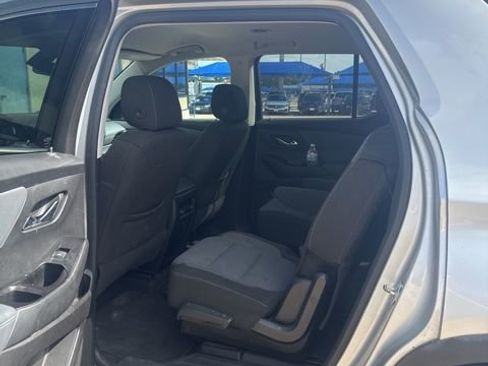 Used 2018 Chevrolet Traverse LT image 5