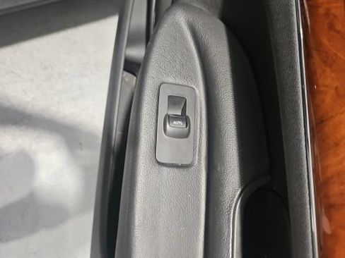 Used 2017 Lincoln MKT AWD w/ Technology Package image 29