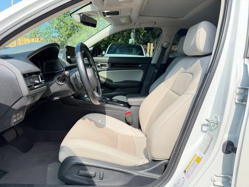 Used 2022 Honda Civic Touring image 11