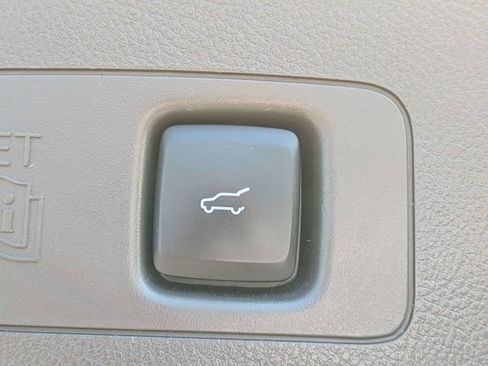 Used 2021 Lincoln Corsair AWD image 14