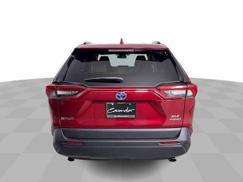 Used 2022 Toyota RAV4 XLE w/ Convenience Package AWD/4WD image 7
