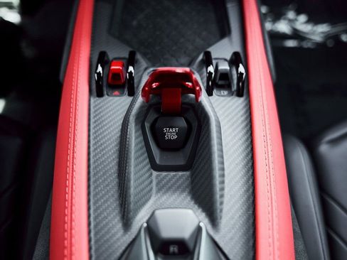 Used 2025 Lamborghini Revuelto image 68