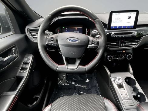 Used 2023 Ford Escape ST-Line Select AWD/4WD image 7