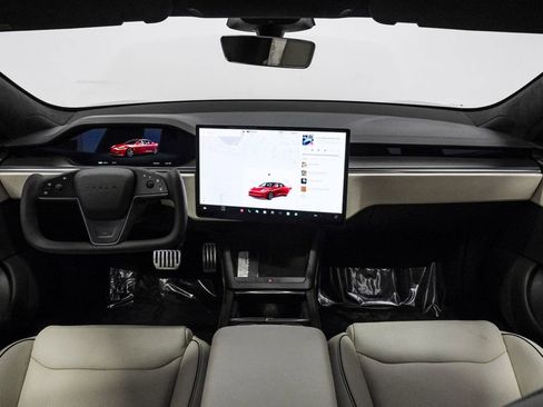 Used 2023 Tesla Model S Plaid image 21