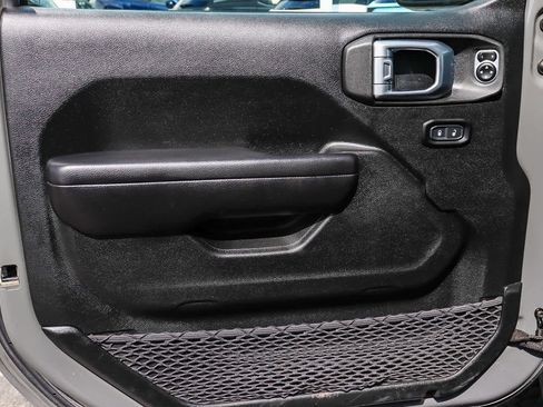 Used 2020 Jeep Wrangler Unlimited Sport AWD/4WD image 26