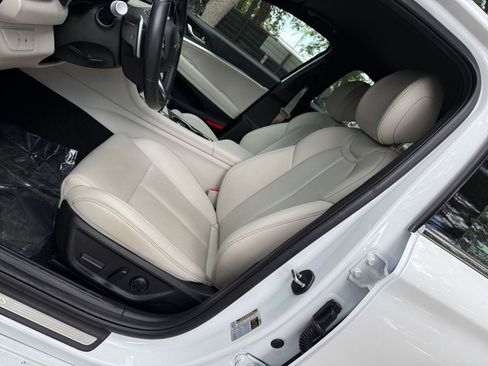Used 2025 Genesis G70 2.5T AWD/4WD image 27