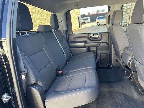 Used 2022 Chevrolet Silverado 2500 Custom w/ Custom Convenience Package image 14