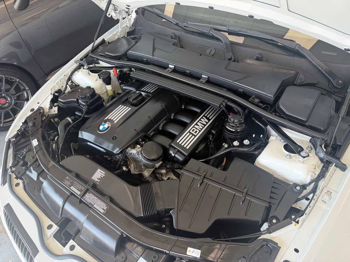 Used 2013 BMW 328i Convertible RWD image 30